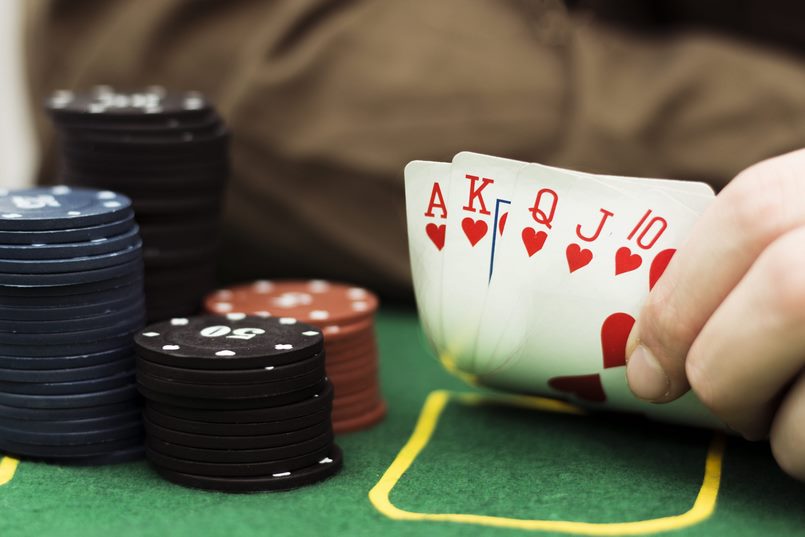 Hướng dẫn cách chơi bài Poker hoàn chỉnh